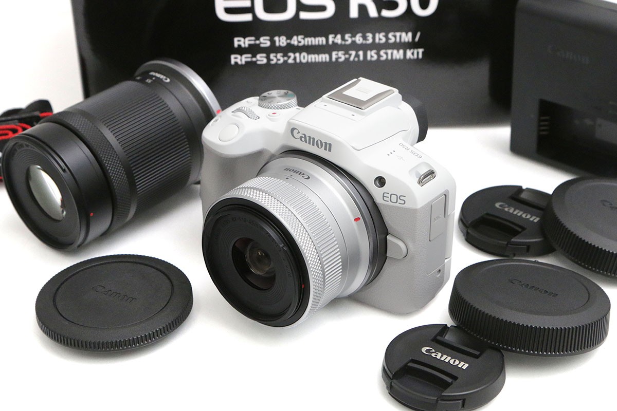 EOS R50 ダブルズームキット [ホワイト]（センサー清掃済） CA01-B5273 