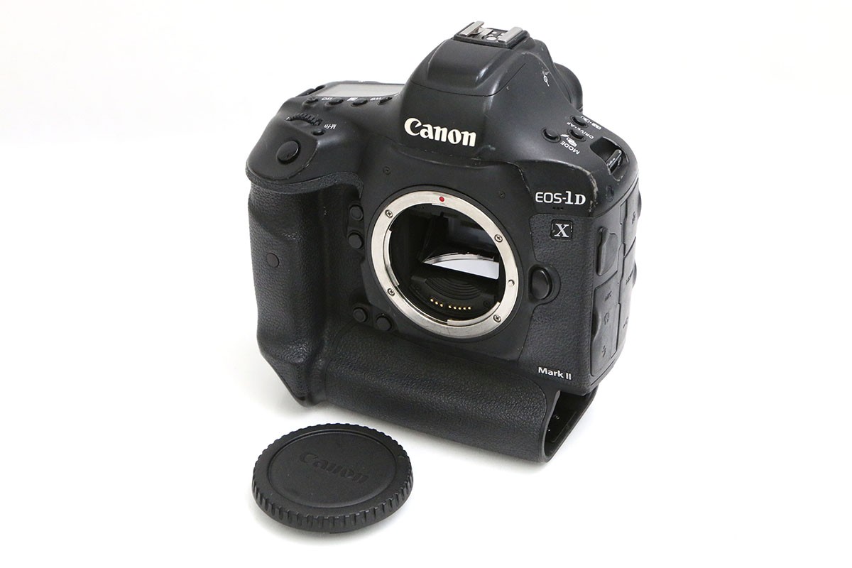 EOS-1D X Mark II �{�f�B CA01-B6778-3V3B