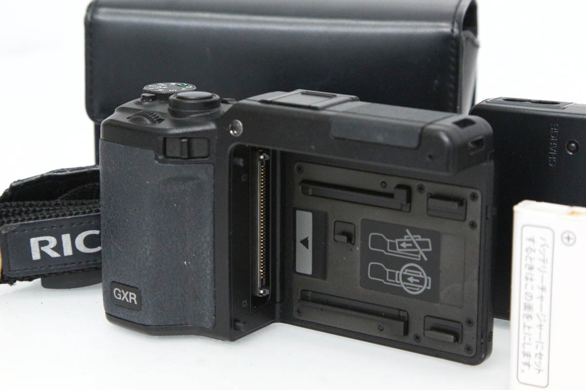 GXR �{�f�B CA01-R5597-2P2B