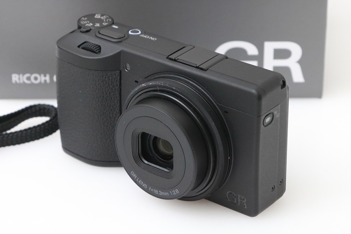 GR IV Monochrome CA01-M6380-2P3