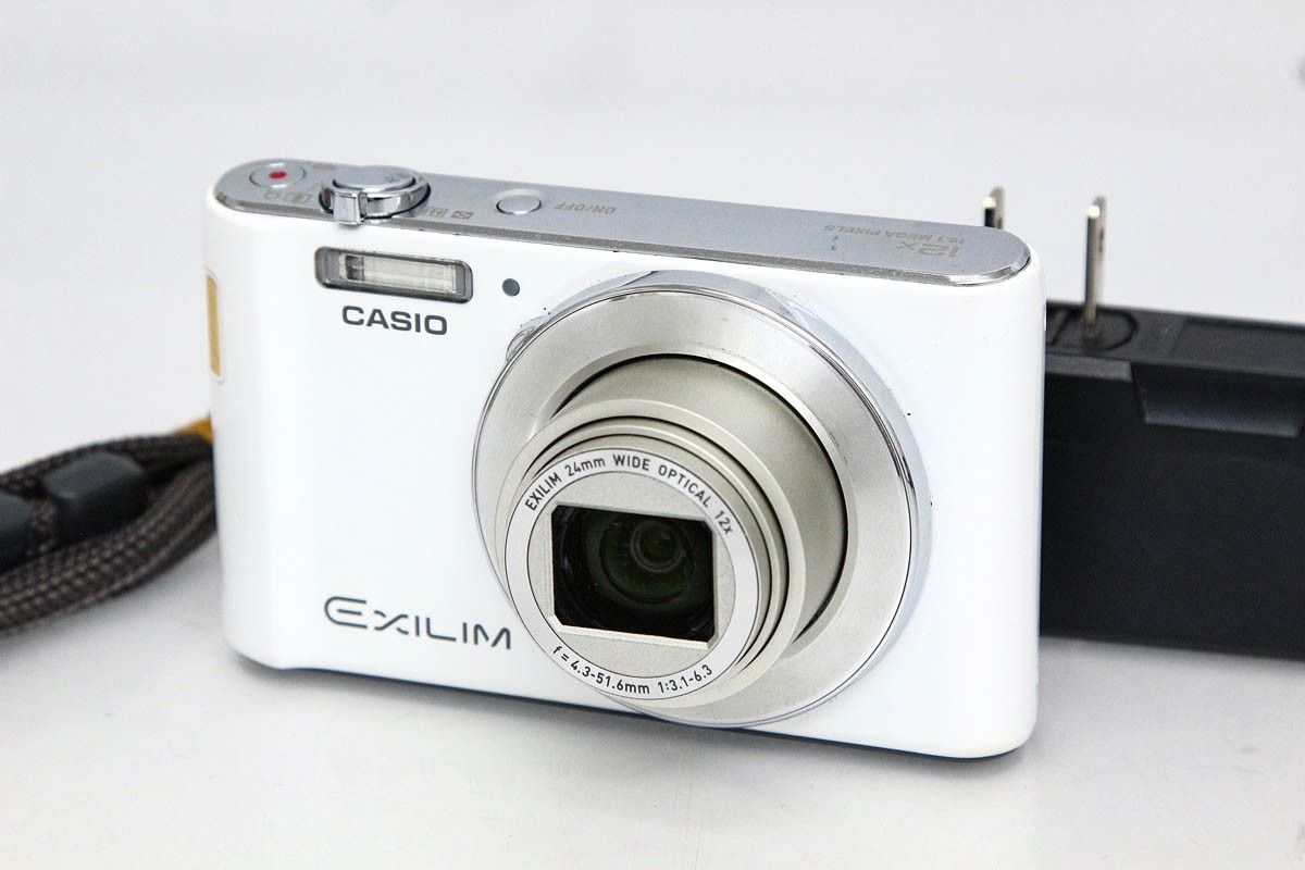 EXILIM EX-ZS240WE [�z���C�g] CA01-R6623-3U2B