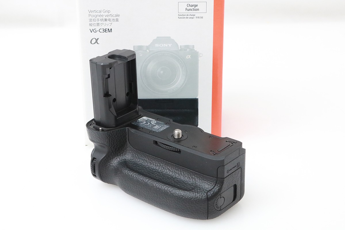 VG-C3EM 縦位置グリップ CA01-M6497-2E4
