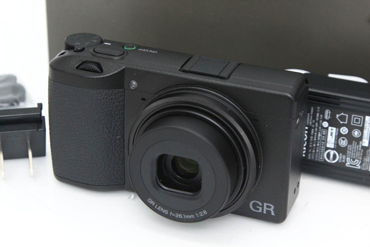 RICOH GR IIIx CA01-R5955-2P3 | リコー | コンパクトデジタルカメラ
