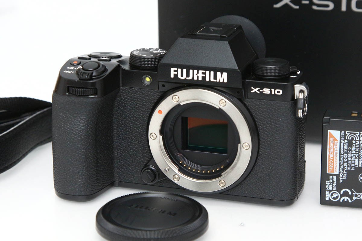 FUJIFILM X-S10 ボディ CA01-R6508-2S1
