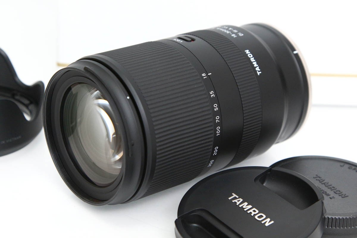 18-300mm F/3.5-6.3 DIII-A VC VXD �iModel B061�j �j�R��Z�p CA01-R6528-3X2