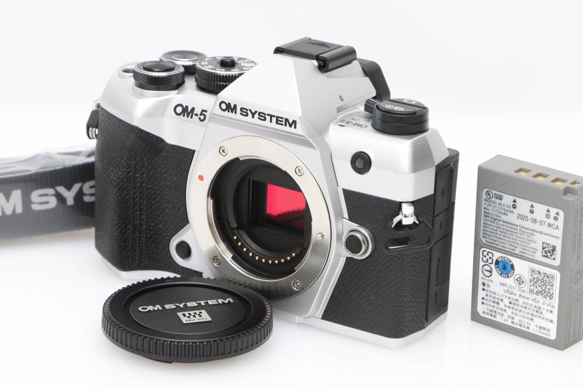 OM SYSTEM OM-5 Mark II �{�f�B [�V���o�[] CA01-D210-2Q2A