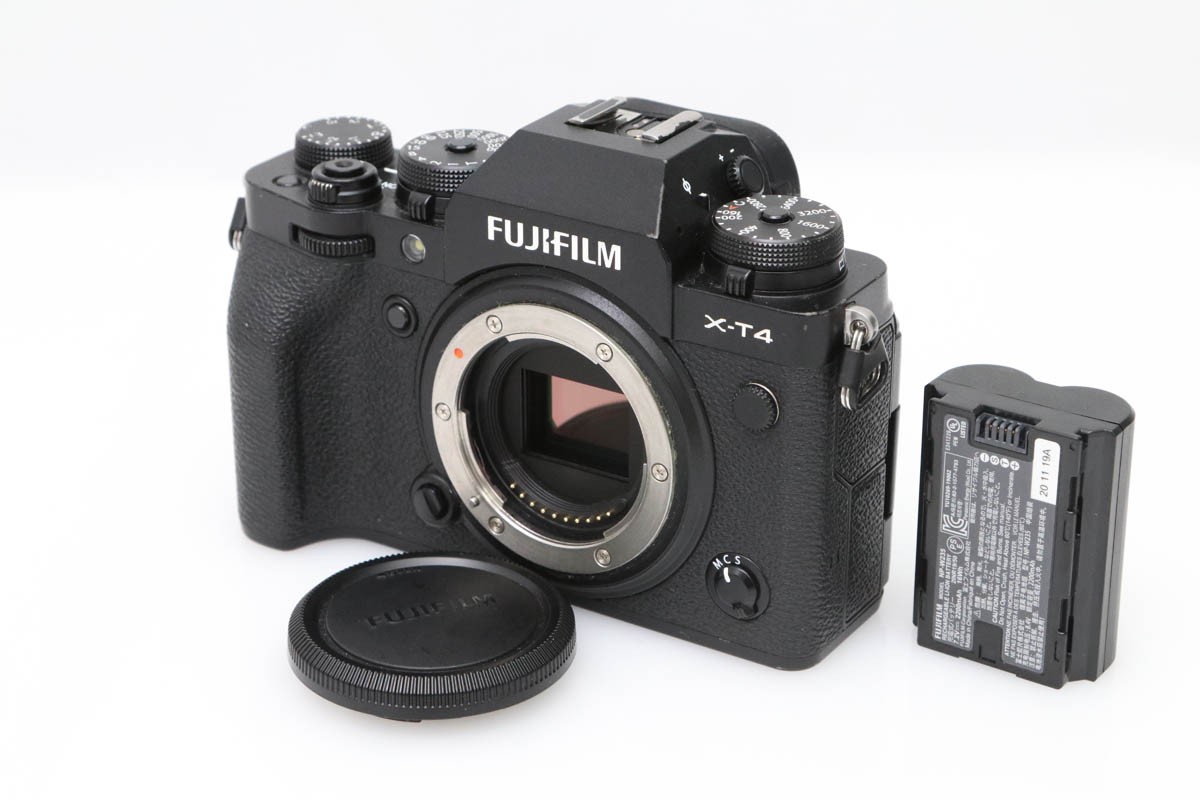 FUJIFILM X-T4 �{�f�B [�u���b�N] CA01-D208-2Q2A
