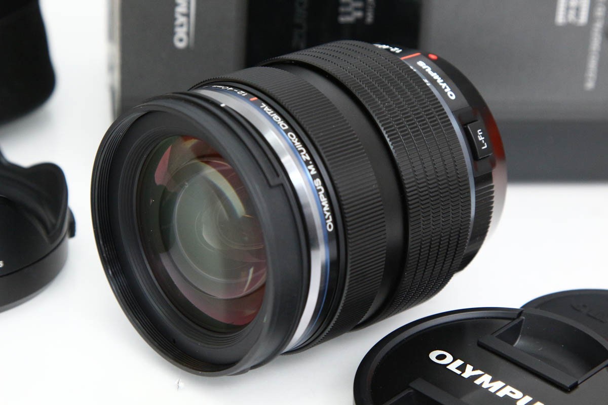 M.ZUIKO DIGITAL ED 12-40mm F2.8 PRO CA01-R6594-3X4