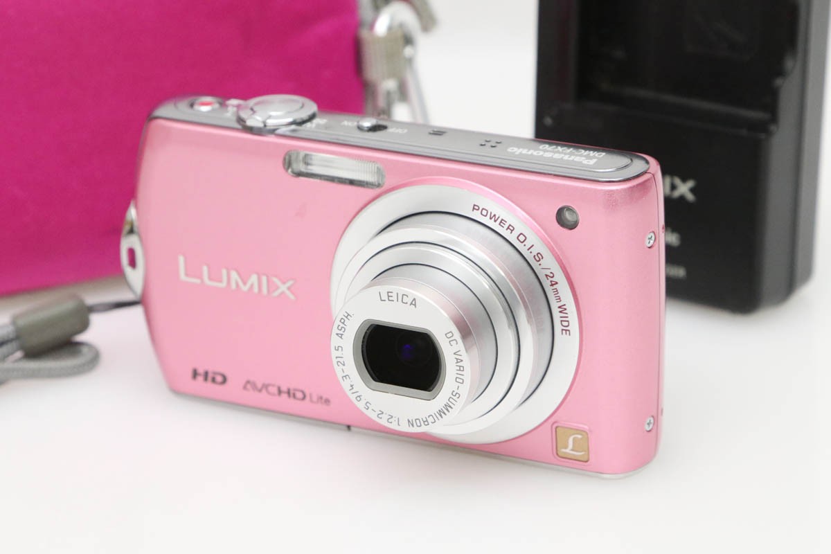 LUMIX DMC-FX70-P [�G�b�Z���V�����s���N] CA01-D242-2Q1B