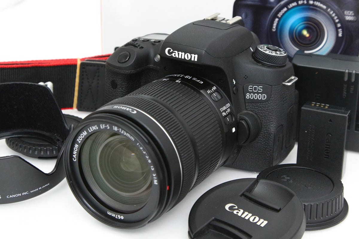 EOS 8000D EF-S18-135 IS STM レンズキット CA01-R6613-3X5
