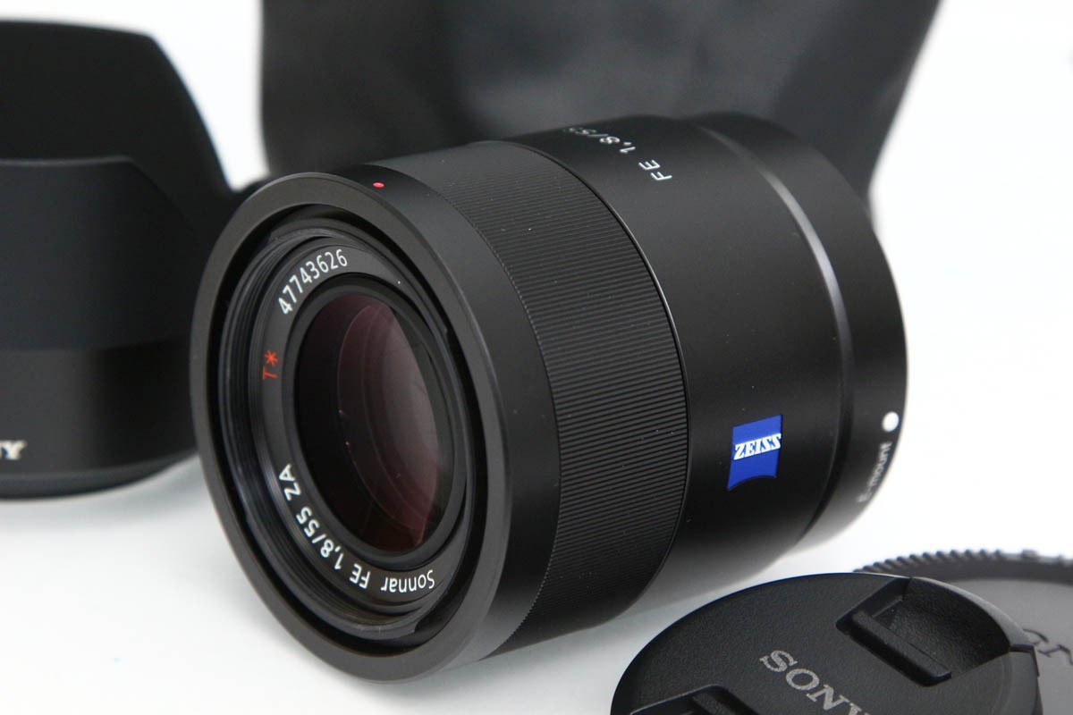 Sonnar T* FE 55mm F1.8 ZA SEL55F18Z CA01-R6633-3T2C