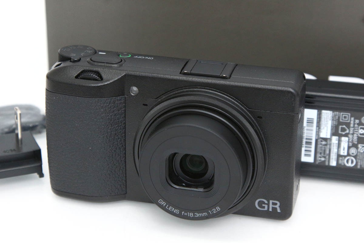 RICOH GR III（純正予備バッテリー付属） CA01-R3985-2P3 | リコー