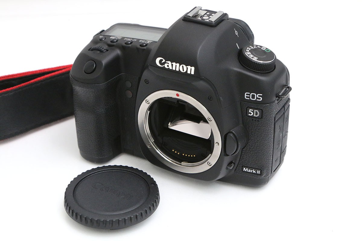 EOS 5D Mark II �{�f�B CA01-B6871-3Y2D