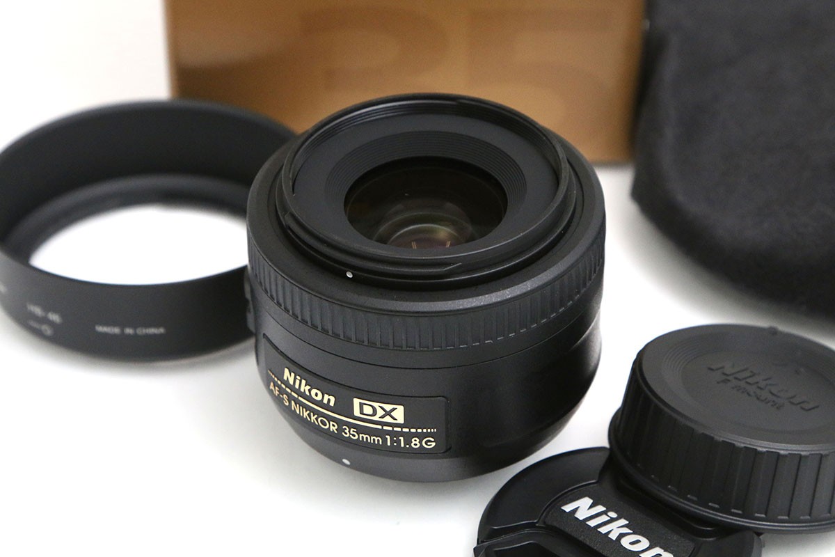 AF-S DX NIKKOR 35mm f/1.8G CA01-B6879-2N3