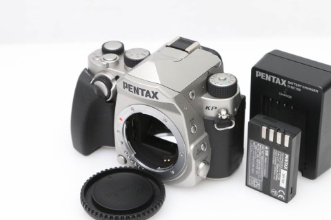 PENTAX&nbsp;KP&nbsp;ボディ&nbsp;[シルバー]&nbsp;CA01-D602-4B2B