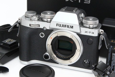 FUJIFILM&nbsp;X-T3&nbsp;ボディ&nbsp;[シルバー]&nbsp;CA01-R7292-2S2