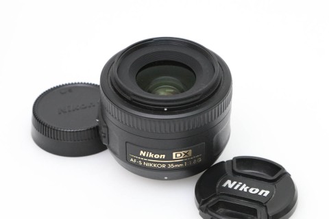 AF-S DX NIKKOR 35mm f/1.8G CA01-D967-2O2B