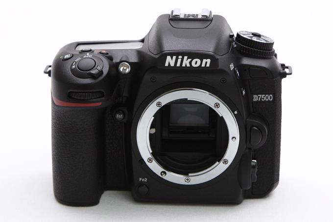 【美品】ニコン Nikon D7500 ショット数 6,711枚