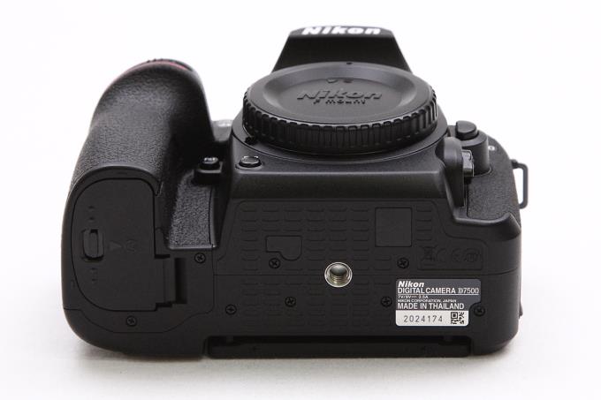 D7500 ボディ シャッター回数1000回以下 【K447】 | ニコン | デジタル