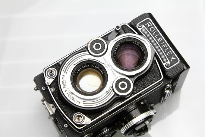Rolleiflex 二眼レフカメラ 75mm f/3.5 Rolleiflex 3.5F (Planar 75mm f/3.5) ローライフレックス 3.5F