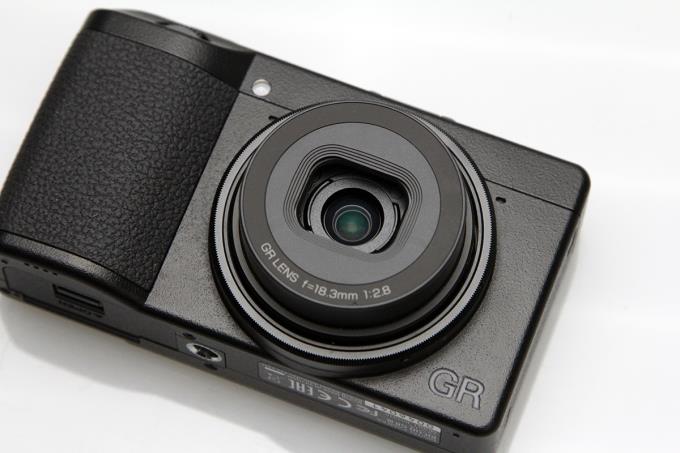 最新コレックション RICOH GR DIGITAL3 予備バッテリー付き シャッター数5038 デジタルカメラ