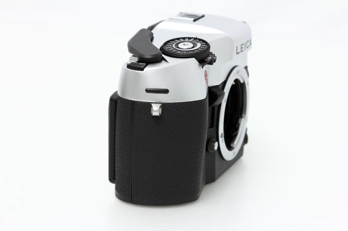 美品 ライカR8シルバー プラスチックケース付 美品 ライカR8シルバー