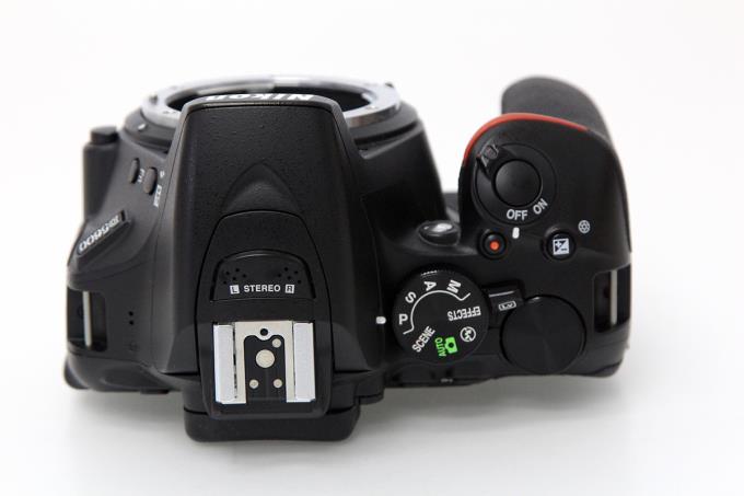 Nikon D5600 一眼レフ 付属品多数 延長保証 使用僅か