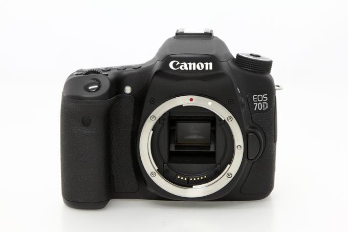 Canon EOS 70D ボディ 本体 シャッター数少 一眼レフ EOS 70D ボディ シャッター回数 約123400回以下 γA5429-2P2B