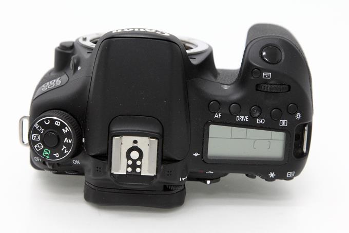 Canon EOS 70D ボディ 本体 シャッター数少 一眼レフ EOS 70D ボディ シャッター回数 約123400回以下 γA5429-2P2B