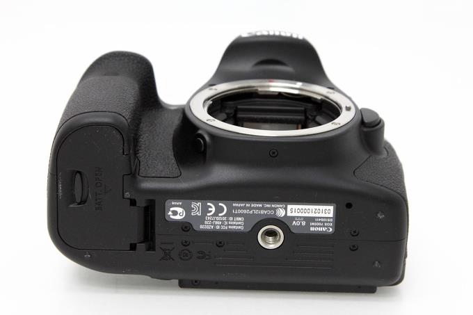 EOS 70D ボディ シャッター回数100回以下 K2134-2B4 | キヤノン | デジタル一眼レフカメラ│アールイーカメラ