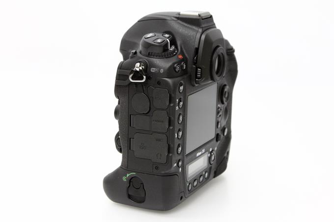 D6 ボディ シャッター回数50回以下 K2690-2C3 | ニコン | デジタル一眼