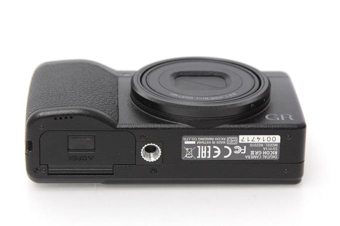 超美品◇RICOH GR3 ショット数1000枚程度 カメラ デジタルカメラ