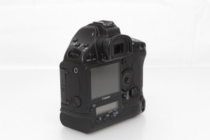 EOS-1Ds Mark III ボディ シャッター回数6500回以下 S464-2E3 | キヤノン | デジタル一眼レフカメラ│アールイーカメラ