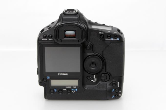 EOS-1Ds Mark III ボディ シャッター回数6500回以下 S464-2E3 