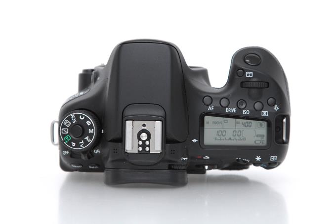 EOS 70D ボディ シャッター回数28200回以下 S878-2E4 | キヤノン