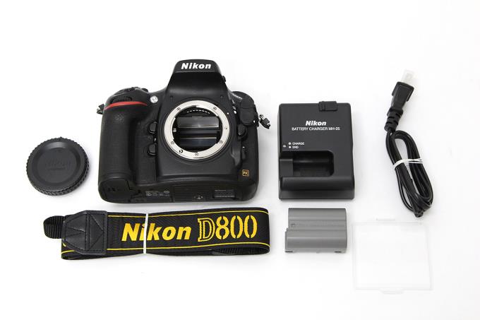 予約受付中】 シャッター数1,606回でほぼ新品 iPhone転送OK Nikon D90♡