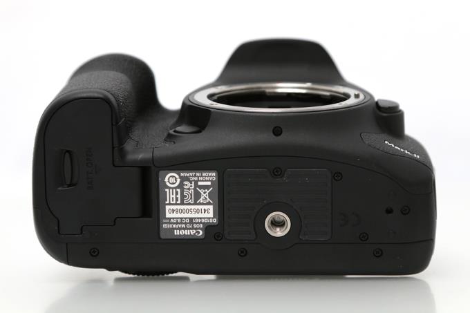 EOS 7D Mark II ボディ S1289-2O5 | キヤノン | デジタル一眼レフ 