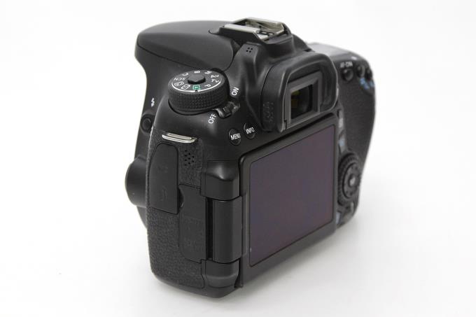 EOS 70D ボディ シャッター回数 約45400回以下 M060-2E2 | キヤノン