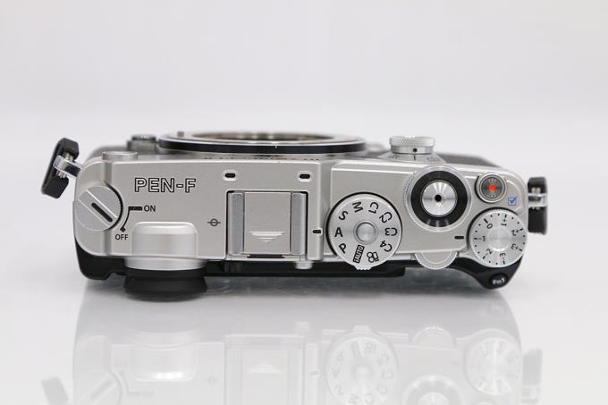 OLYMPUS PEN-F ボディ シルバー シャッター回数約1600回以下 N063-2O4