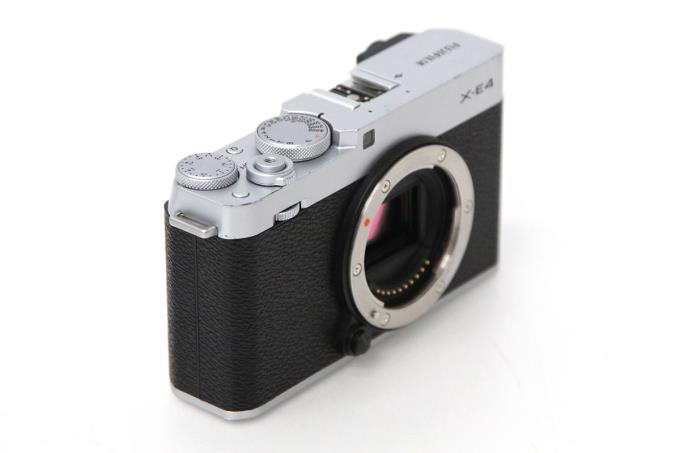 カメラ デジタルカメラ FUJIFILM X-E4 ボディ シルバー A518-2O4 | 富士フイルム | ミラーレス 