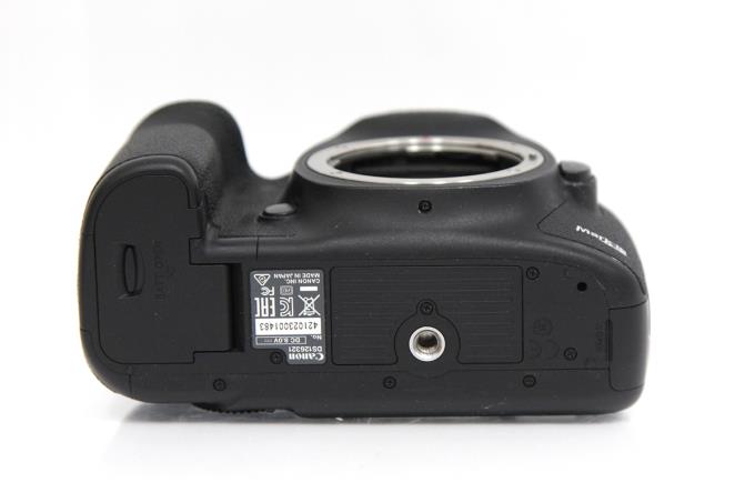Canon EOS 5D Mark III 本体 シャッター4,685回 美品 EOS 5D Mark III ボディ シャッター回数約111150回以下 A955-2O2