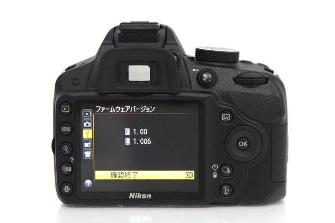 D3200 200mm ダブルズームキット ブラック シャッター回数 約2450回