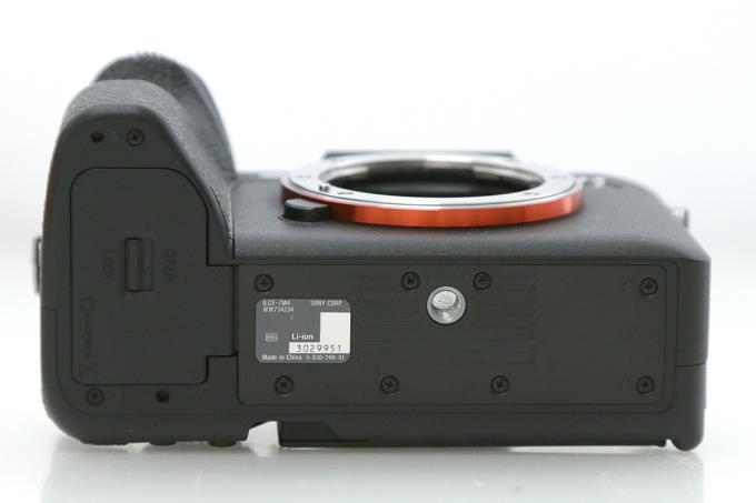 Sony α7RIV ボディ シャッターの数は50未満 + おまけ
