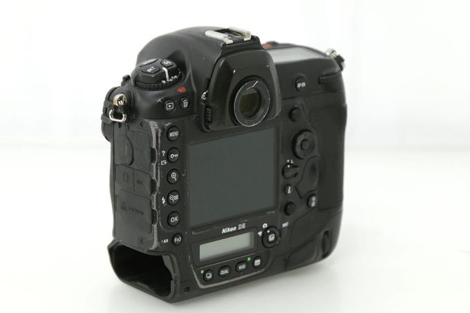 【限定値下げ中！】Nikon D5 CF-type ボディ