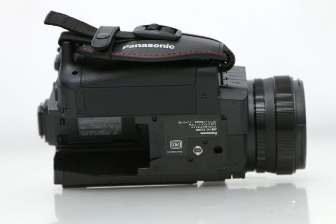 今大幅値下げ中‼️【美品】ビデオカメラ　パナソニックHC-X20 パナソニック、1型センサーで光学20倍の4Kビデオカメラ「HC-X2