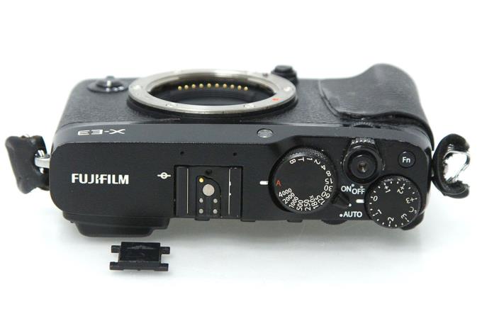FUJIFILM X-E3 ボディ ブラック シャッター回数約1900回以下 γH411-2C3