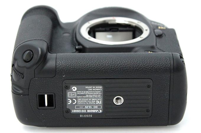 EOS-1Ds Mark II ボディ バッテリー欠品 DCK-E1 カプラーキット付 γH548-2O1 | キヤノン | デジタル 一眼レフカメラ│アールイーカメラ