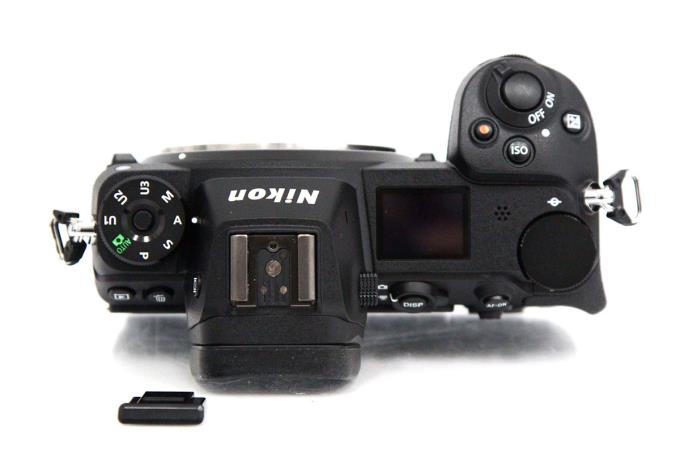 EOS RP バッテリー2個付き シャッター回数7000回以下 D7500 ボディ シャッター回数 約23000回以下 γA4439-2K4