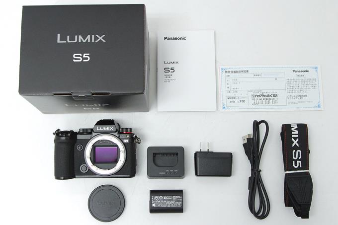 LUMIX DC-S5 ボディ γH740-2P4 | パナソニック | ミラーレスカメラ