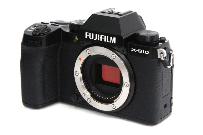 FUJIFILM X-S10 18-55mmレンズキット・シャッター数9384枚 X-S10 XF18-55mmレンズキット シャッター回数 約150回以下